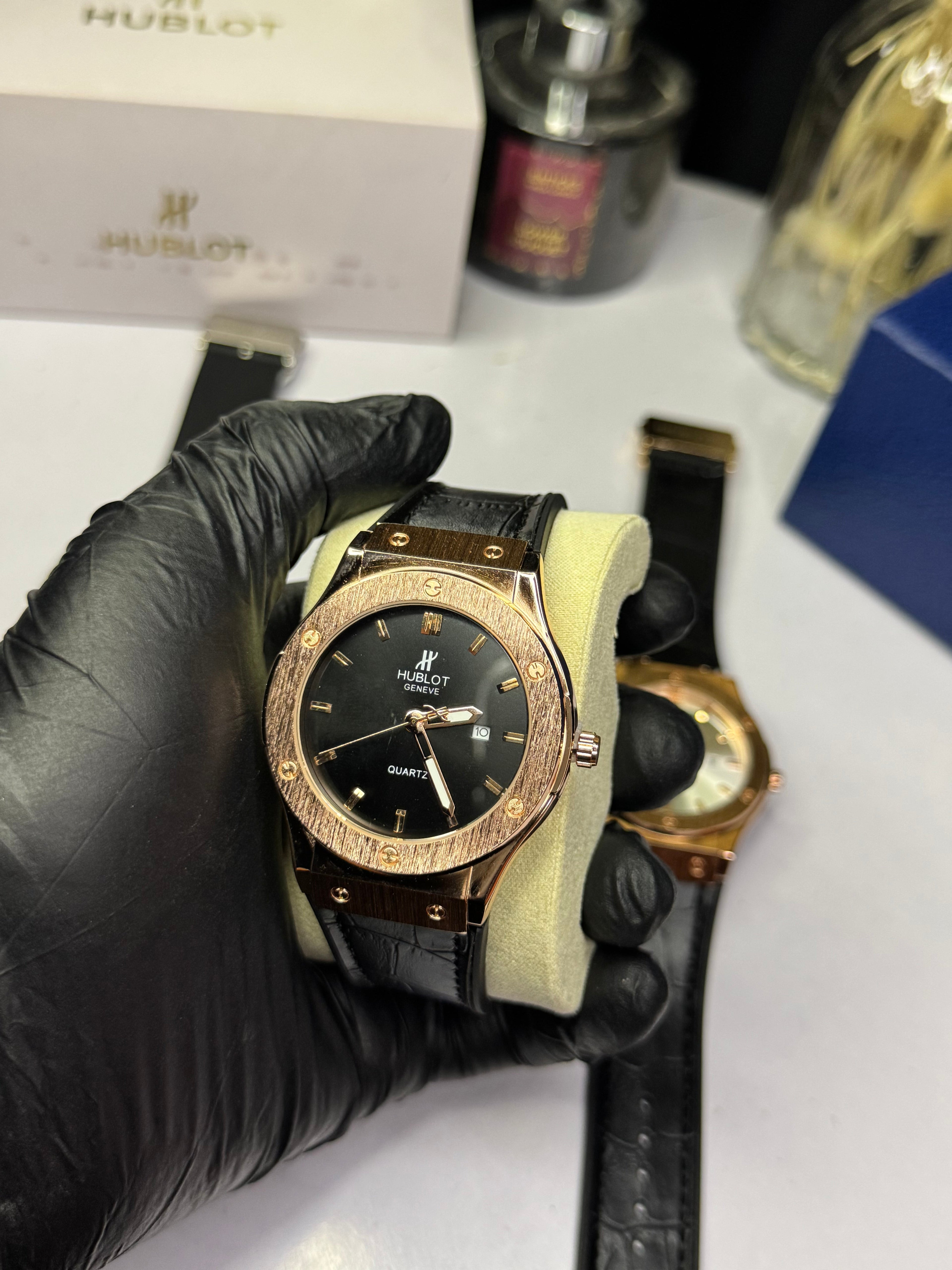Hublot Big Bang | Black Dial Golden Ring | Quartz Movement with Date