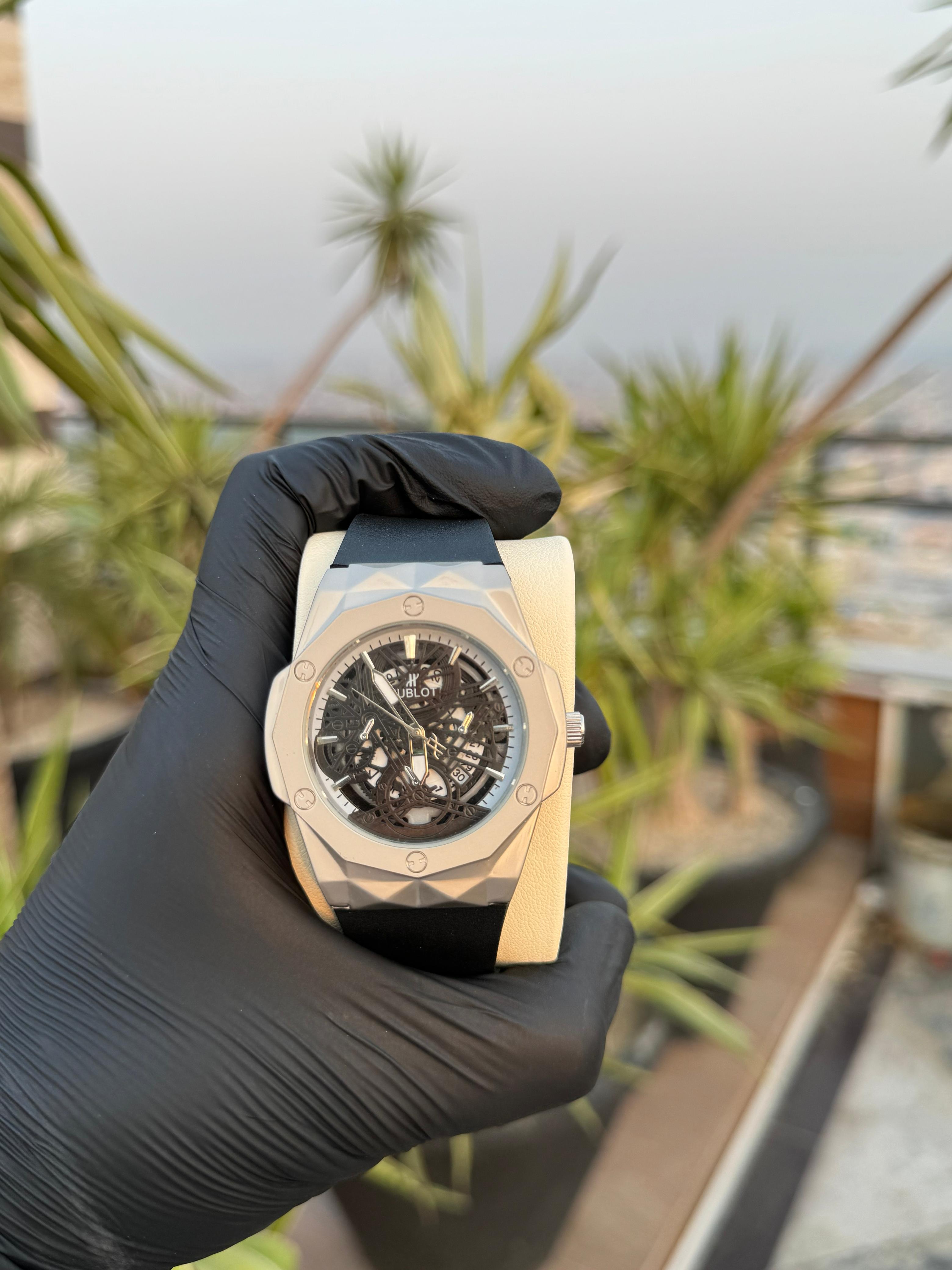 Hublot Big Bang | Black Strap White Dial | Quartz Movement