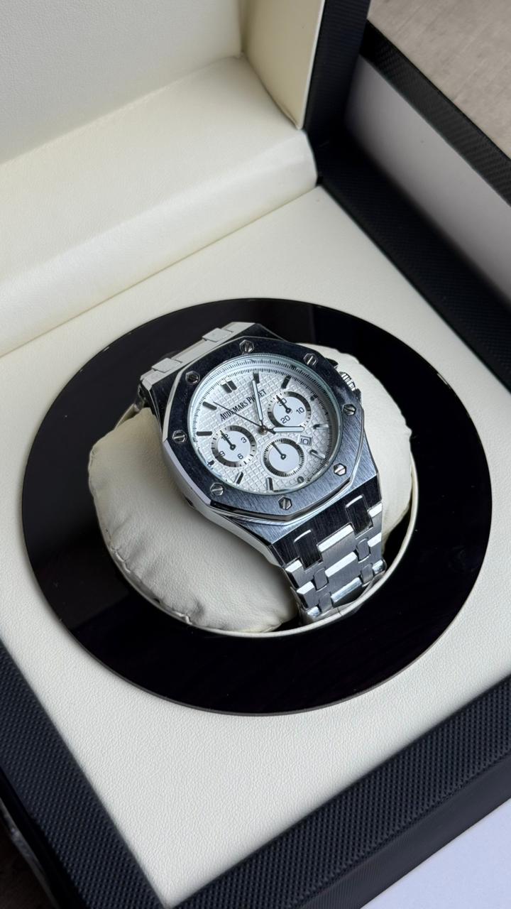 Audemars Piguet | Silver Chain White Dial | Premium Quality