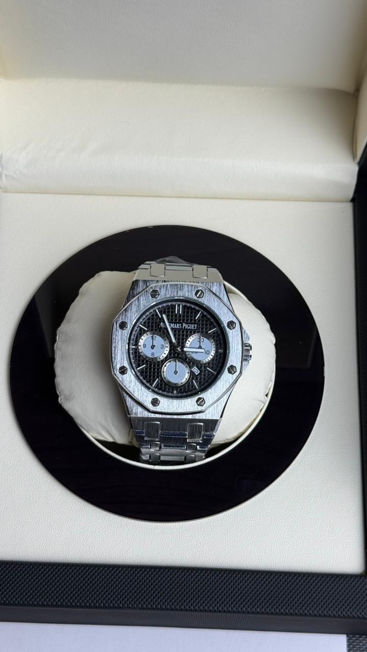 Audemars Piguet | Silver Chain Black Dial | Premium Quality