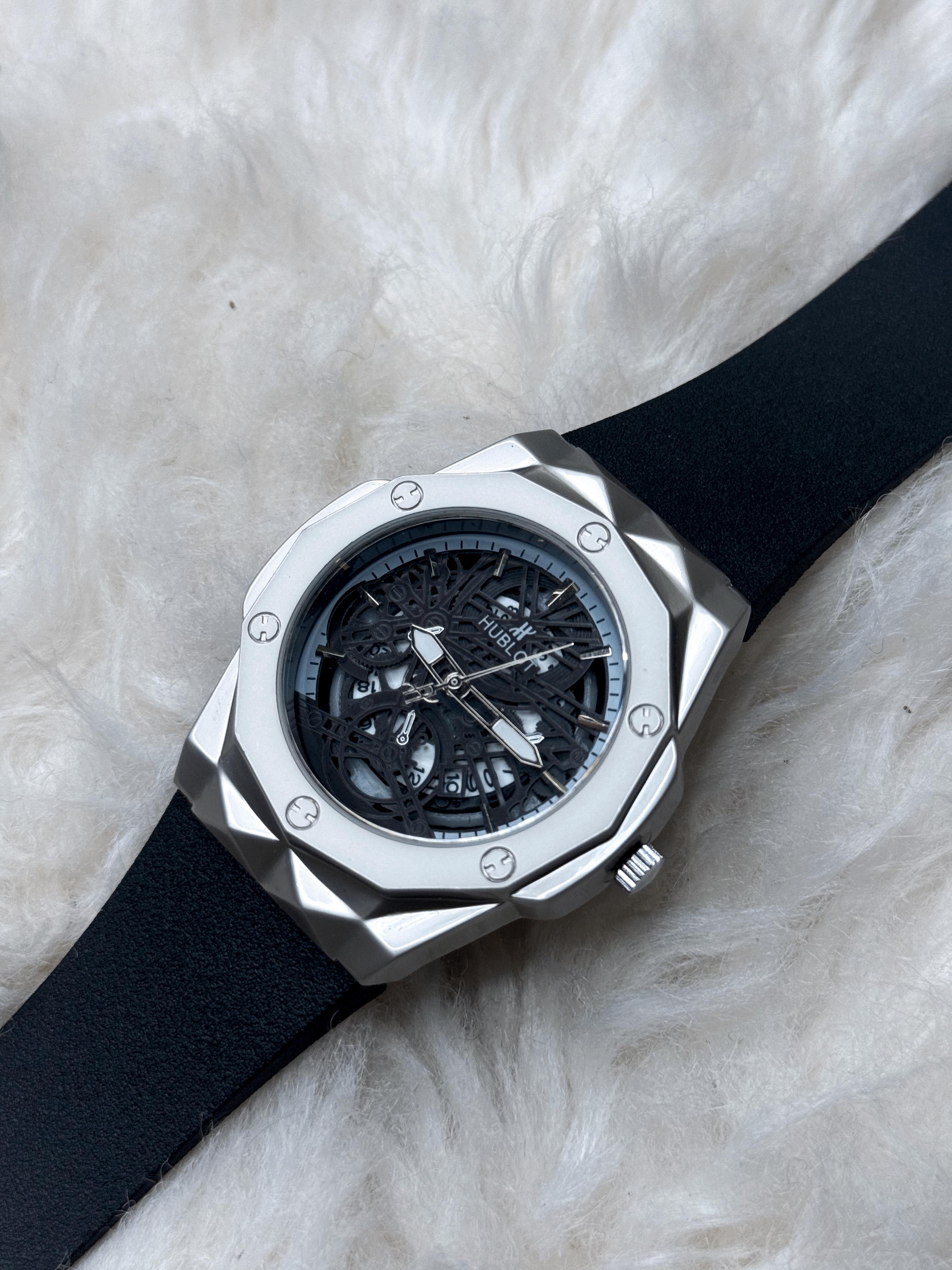 Hublot Big Bang | Black Strap White Dial | Quartz Movement