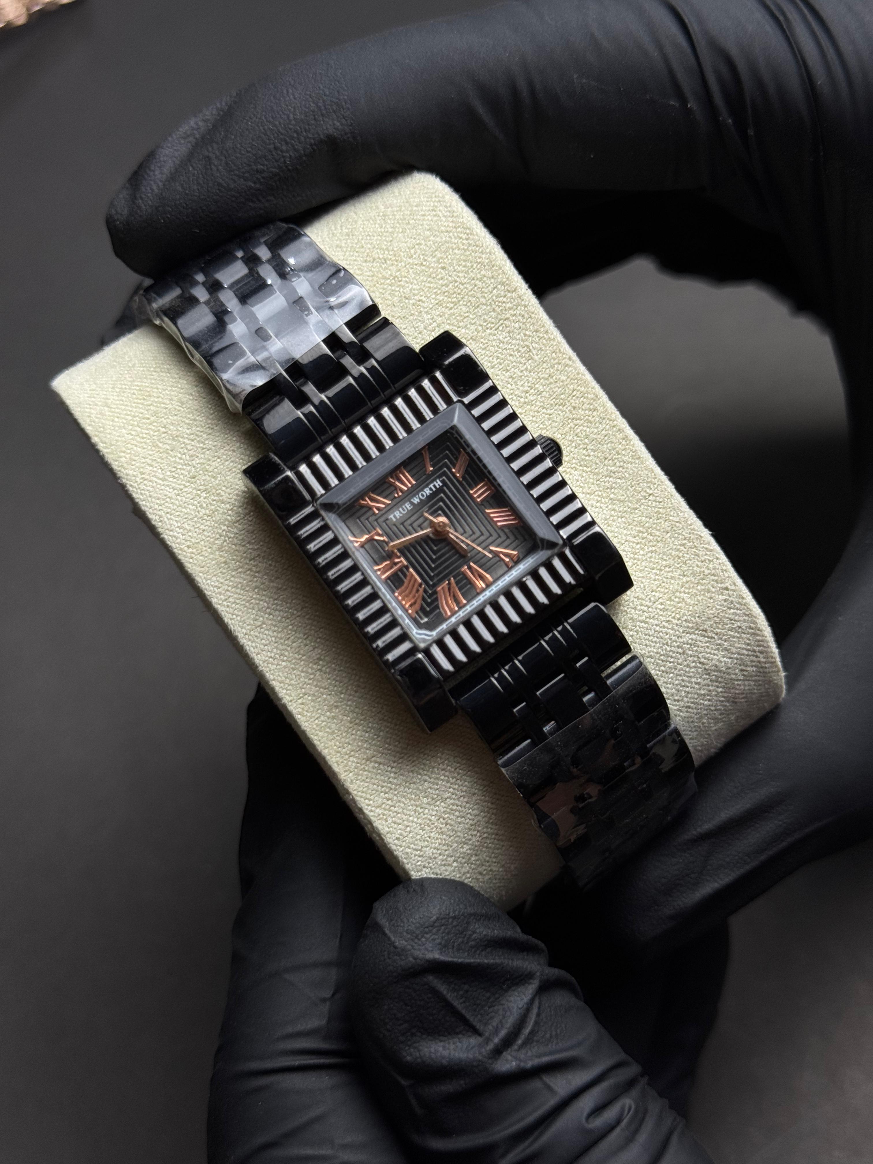 True Worth Square | Black | Premium Quality