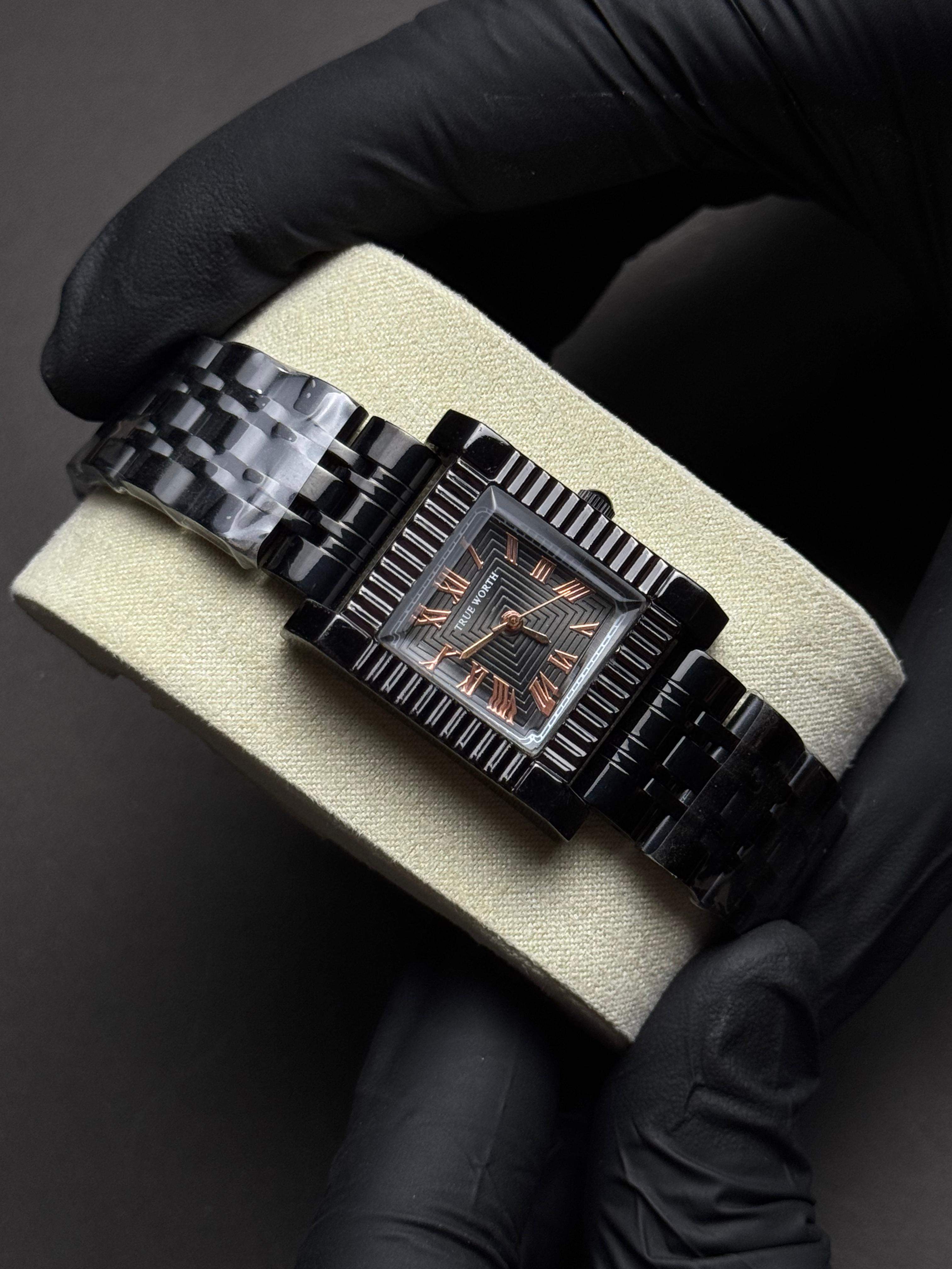 True Worth Square | Black | Premium Quality