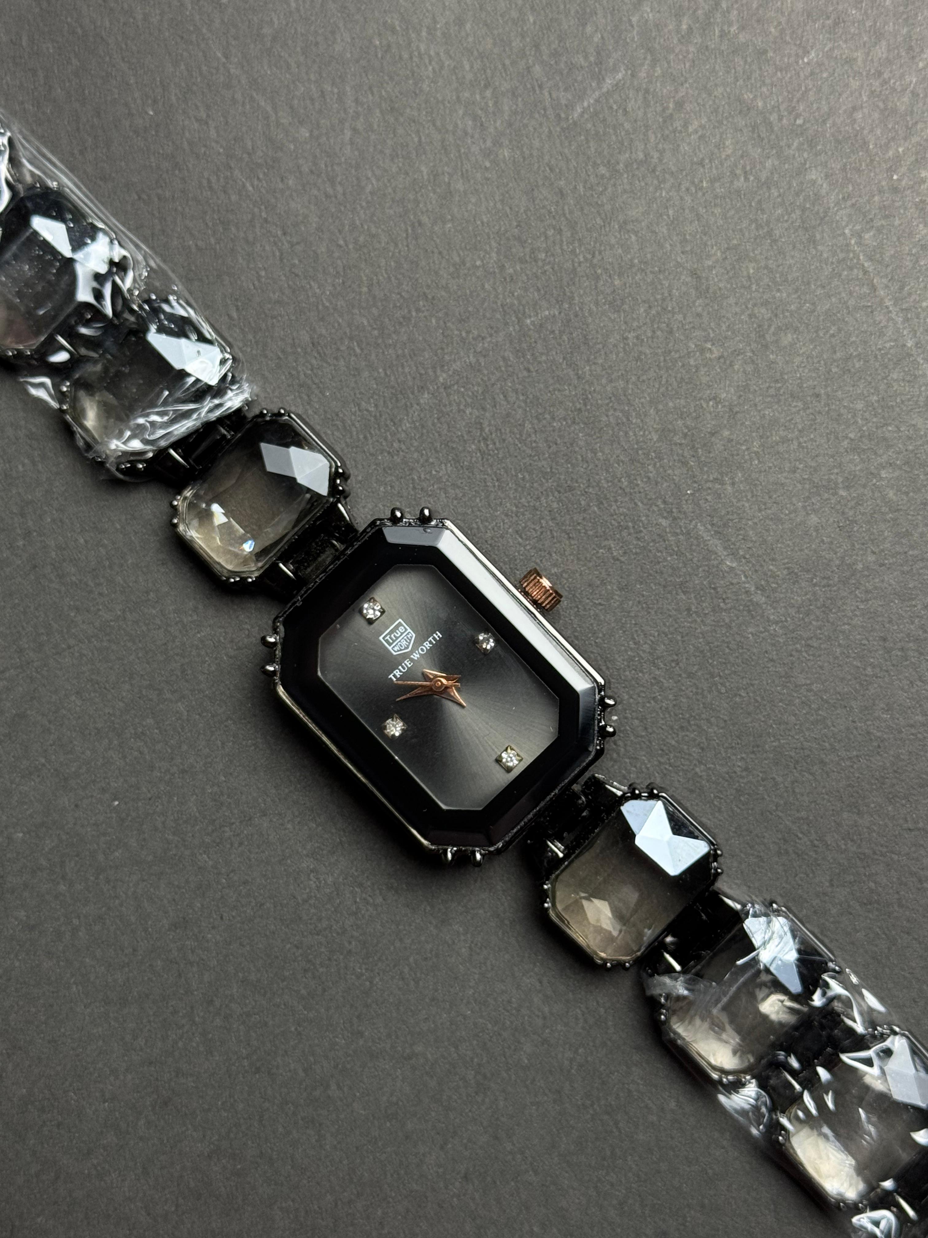 True Worth | Black Stone Chain | Premium Quality